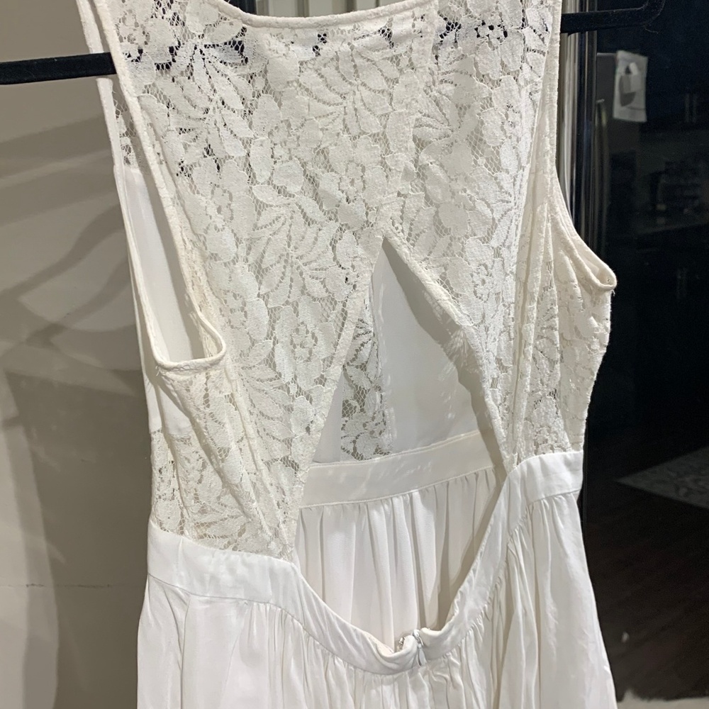 Open-Back High-Low Dress - Picture 5 of 8